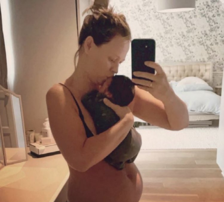 Kimberley Walsh glows in postpartum body snap taken one week after giving birth